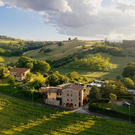 Casale Serena Фабро Екстериор снимка